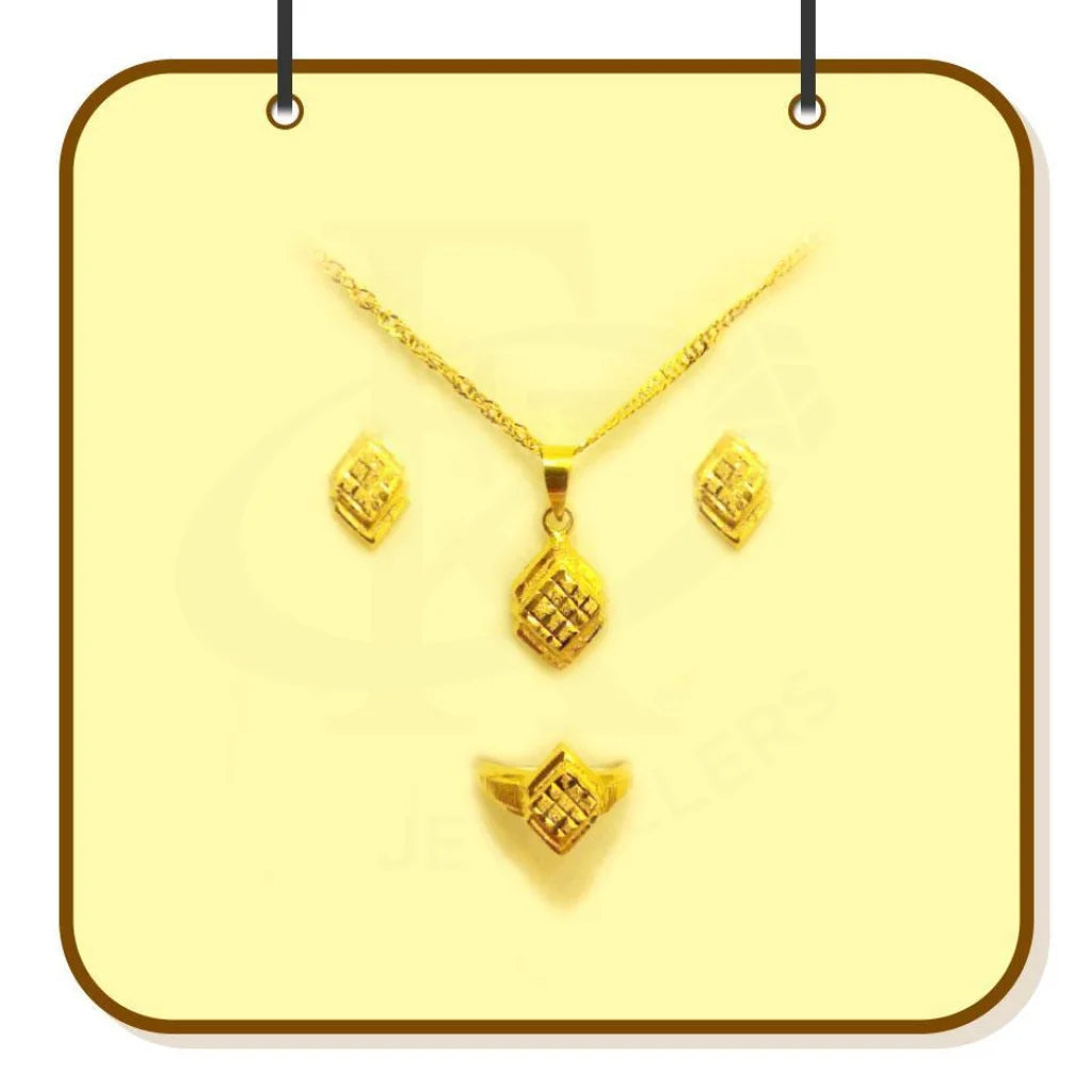 Gold Pendant Set (Necklace Earrings And Ring) 18Kt - Fkjnklst1686 Sets