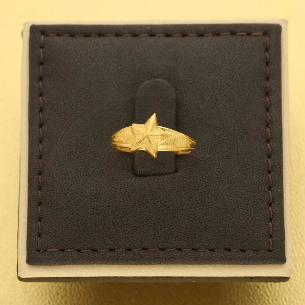 Gold Star Ring 18Kt - Fkjrn1271 Rings