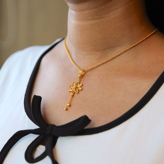 Gold Necklace (Chain With Hanging Flower Shaped Pendant) 21KT - FKJNKL21KM9941