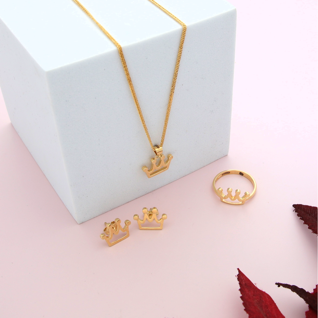 Gold Crown Shaped Pendant Set (Necklace, Earrings and Ring) 18KT - FKJNKLST18K8917