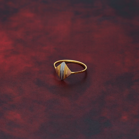 Gold Zirconium Square Design Ring 21KT - FKJRN21K9049