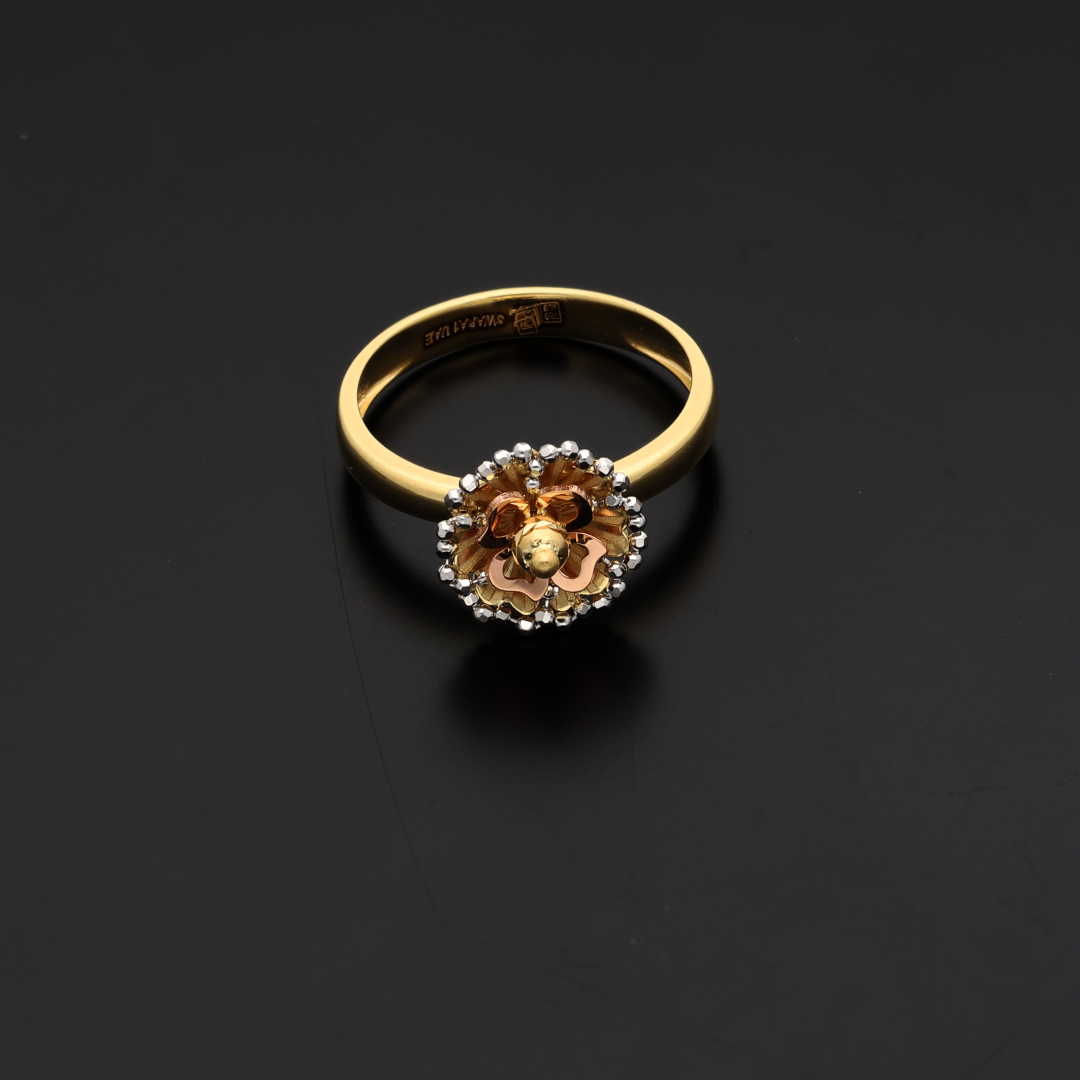 Gold Stud Round Flower Shaped Ring 18KT - FKJRN18K9225