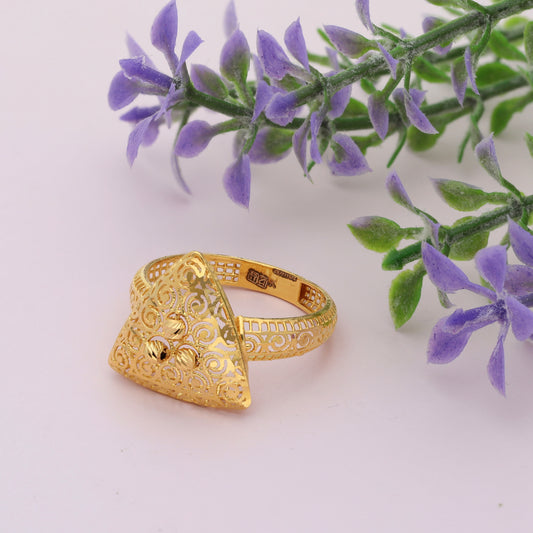 Gold Traditional Triangle Filigree Ring 21KT - FKJRN21KM9680