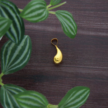 Gold Tear Drop Shaped Pendant 21KT - FKJPND21KM9599