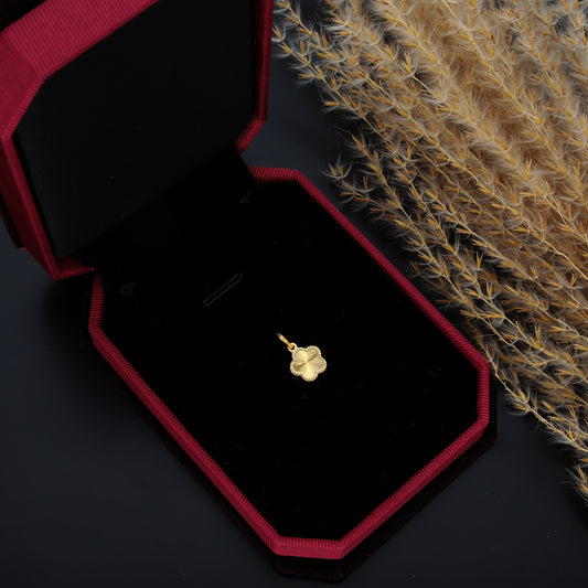 Gold Flower Shaped Pendant 21KT - FKJPND21KM9811