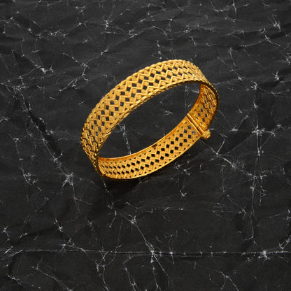 Gold Bangle 21KT - FKJBNG21KM9986