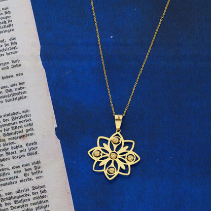 Gold Necklace (Chain With Flower Shaped Pendant) 21KT - FKJNKL21KM10014