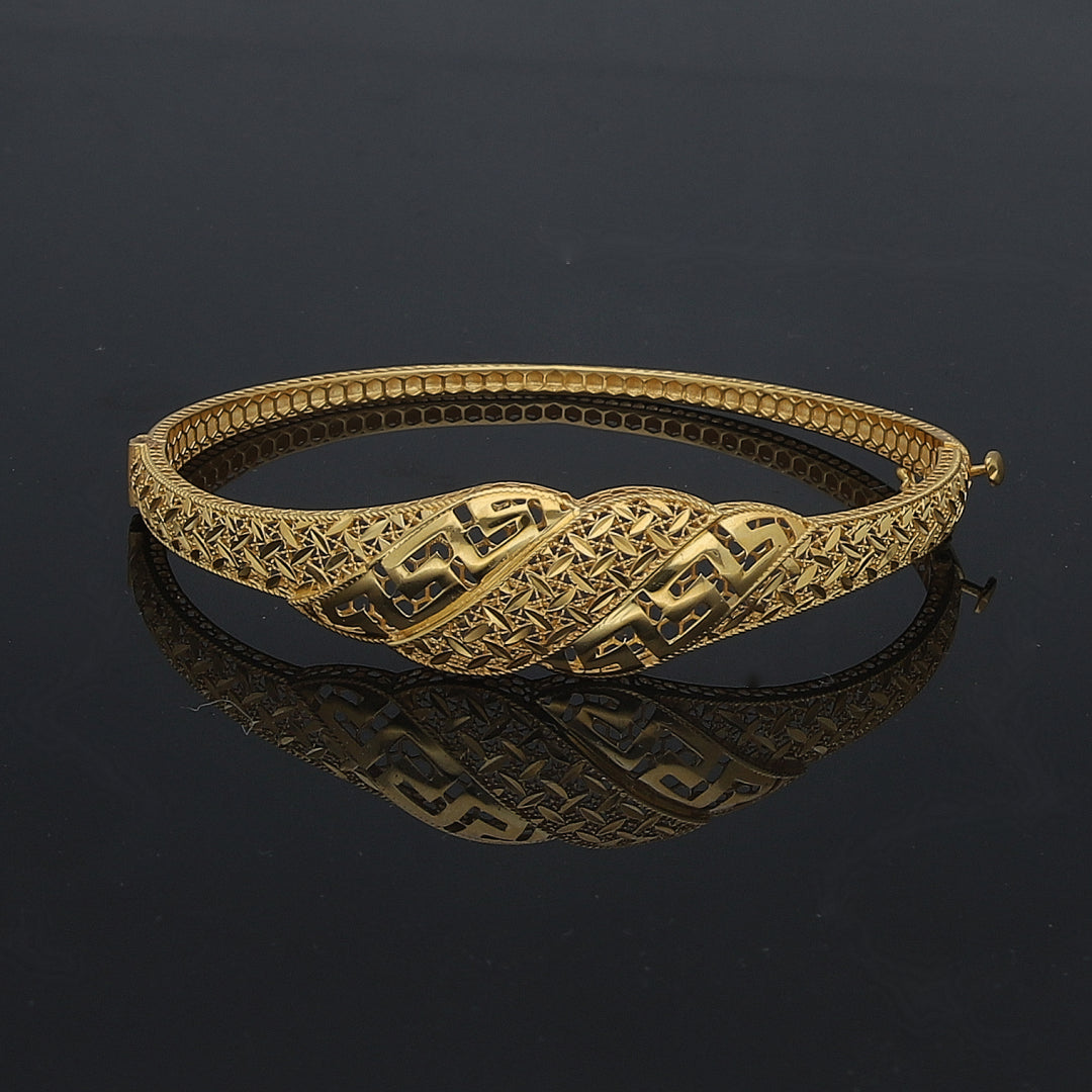 Gold Intricate Pattern Bangle 21KT - FKJBNG21KM11310