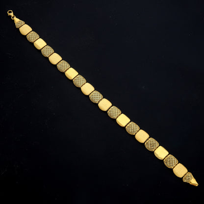 Gold Square Textured Bracelet 21KT - FKJBRL21KM11557