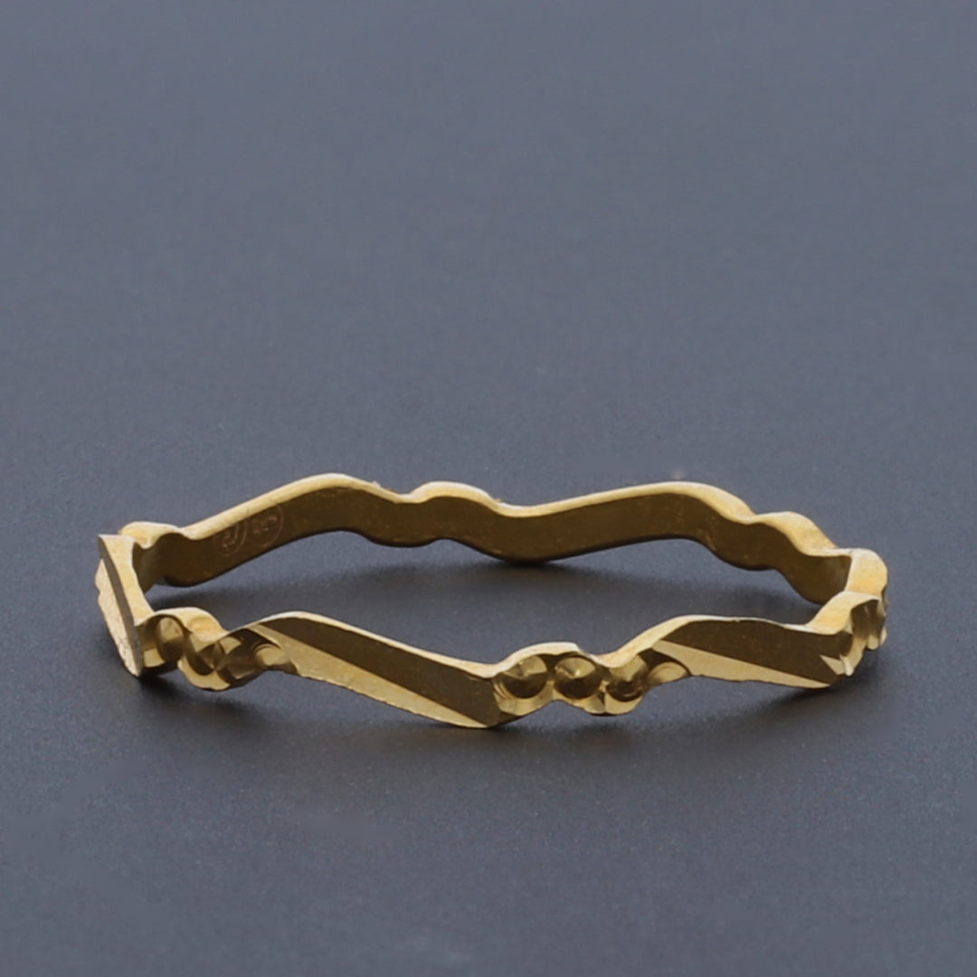 Gold Wavy Pattern Ring 21KT - FKJRN21KM10528