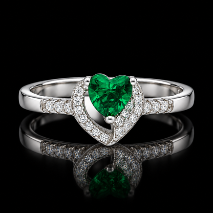 Sterling Silver 925 Heart-Shaped Emerald Green Stone Ring with Pavé Accents - FKJRNSLM12322