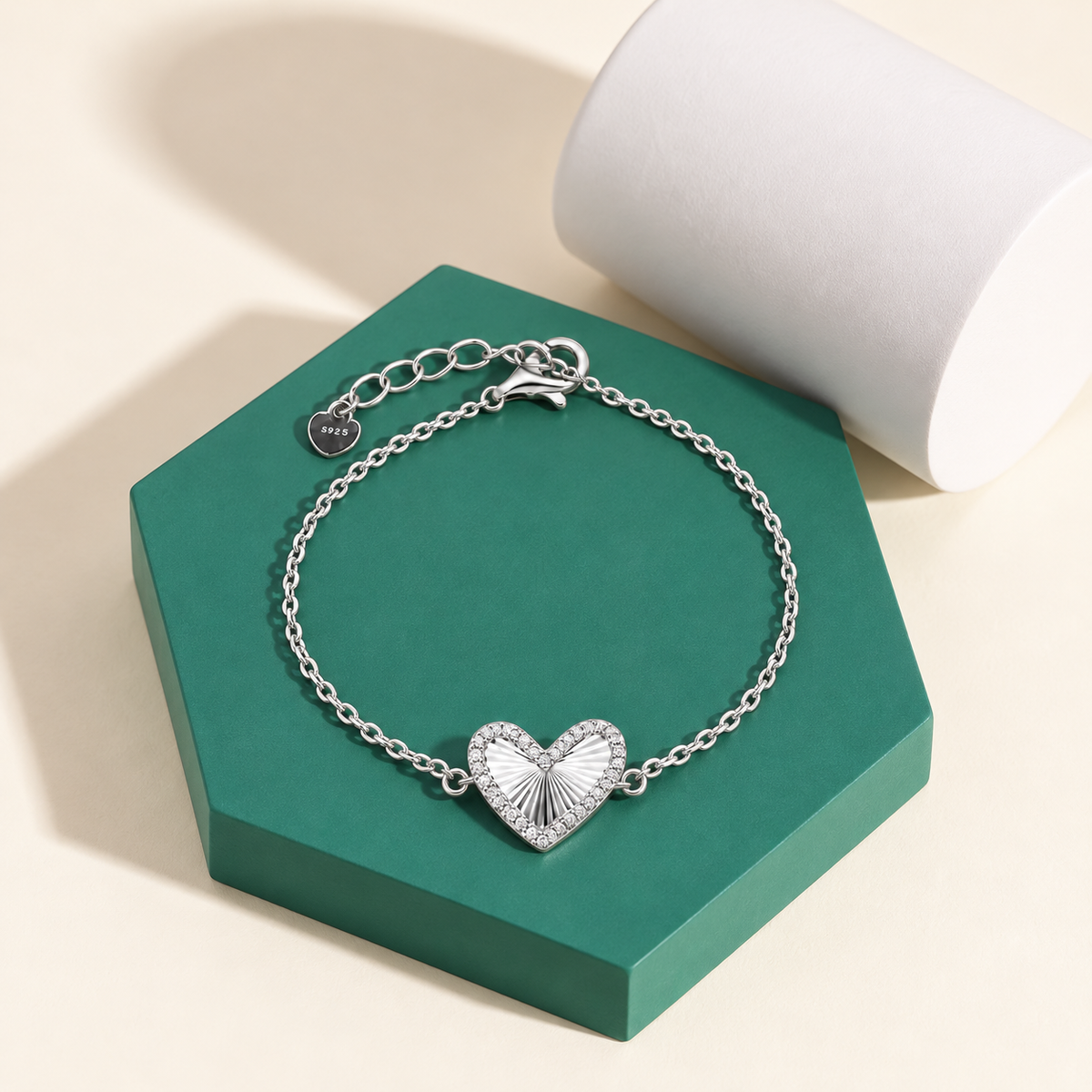 Sterling Silver 925 Elegant Heart Charm Bracelet - FKJBRLSLM12333