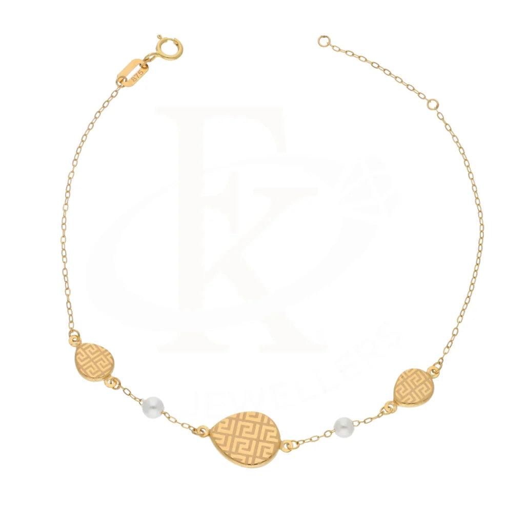 Gold Classy Line Pattern In Oval Bracelet 21Kt - Fkjbrl21Km8465 Bracelets