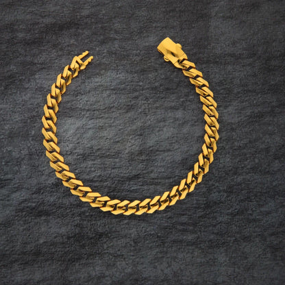 Gold Curb Bracelet 21Kt - Fkjbrl21Km8341 Bracelets