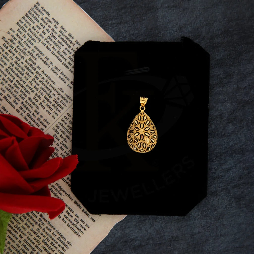 Gold Flower Drop Design Pendant 21Kt - Fkjpnd21Km8383 Pendants