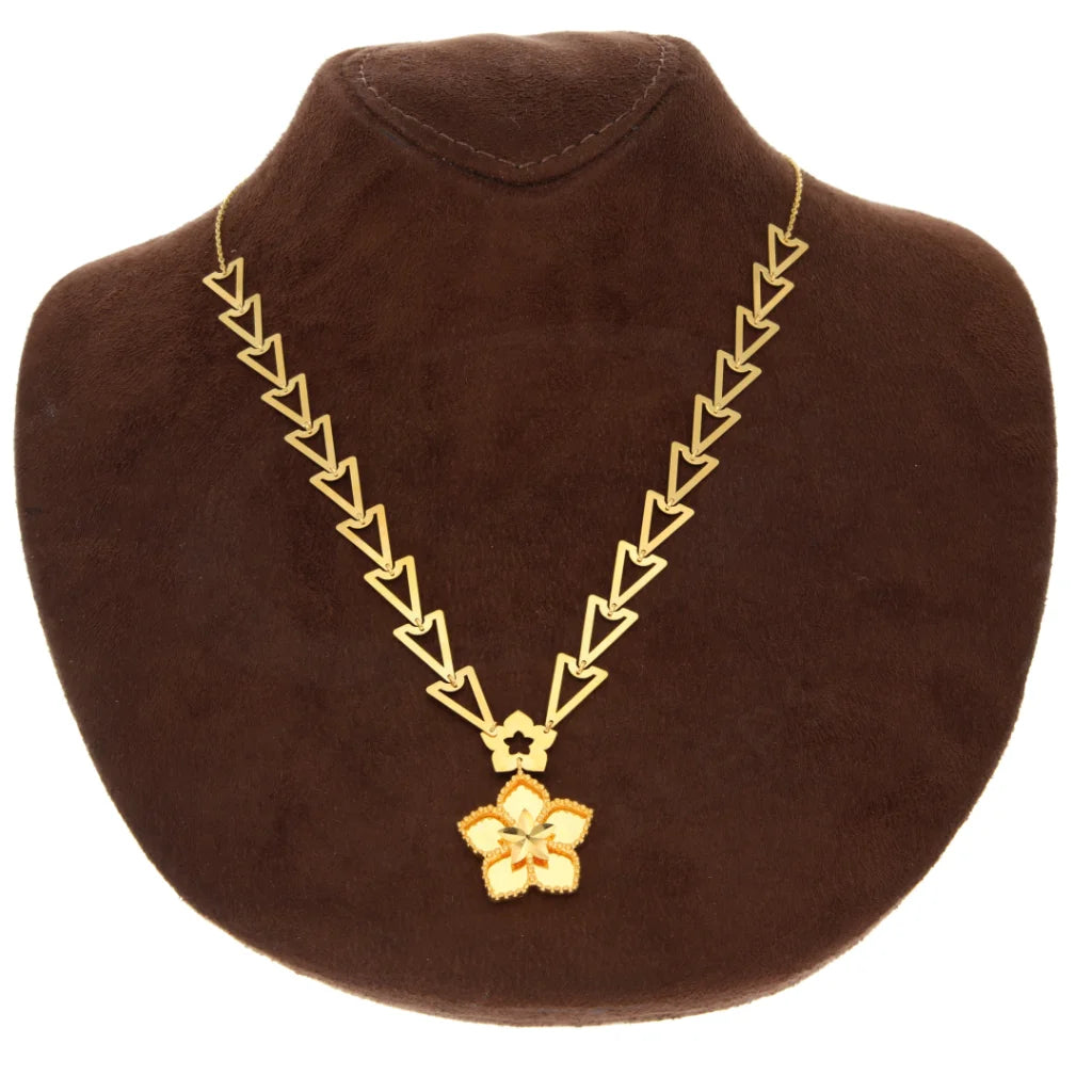 Gold Flower Shaped Necklace 21Kt - Fkjnkl21K7737 Necklaces