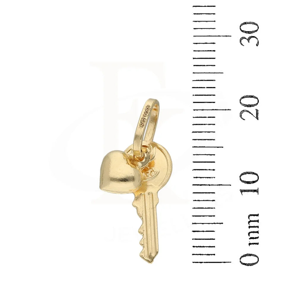 Gold Heart And Key Pendant 18Kt - Fkjpnd18K5231 Pendants