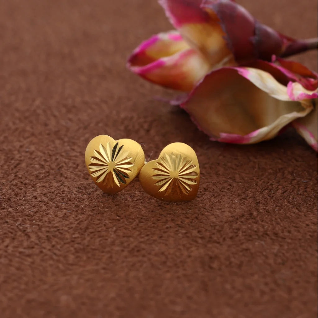 Gold Heart Design Stud Earrings 21Kt - Fkjern21Km8482