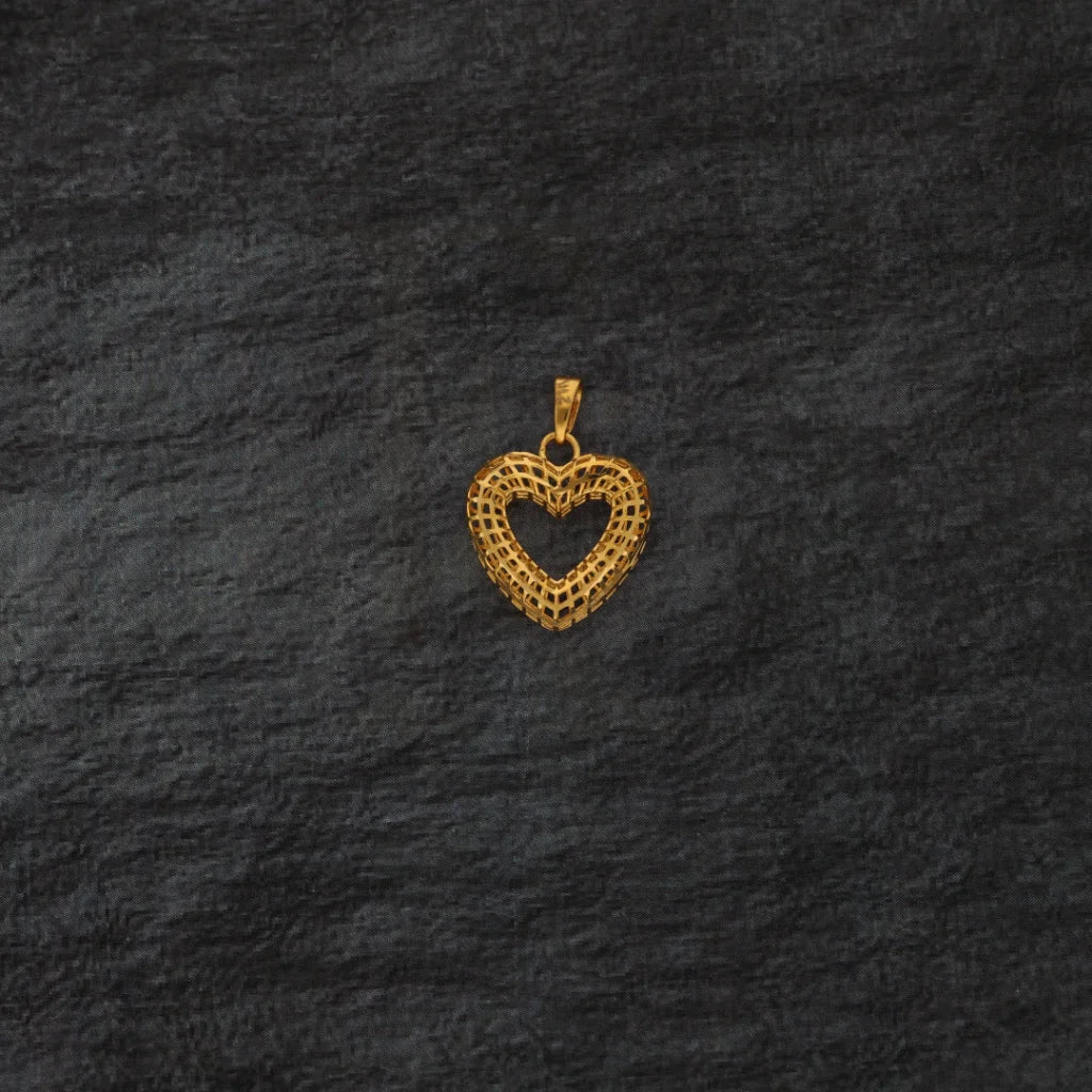 Gold Heart Shaped Pendant 21Kt - Fkjpnd21Km8421 Pendants