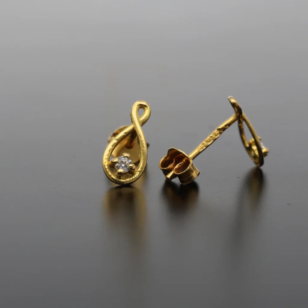 Gold Infinity Shaped Stud Earrings 18Kt - Fkjern18K7839