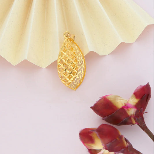 Gold Leaf Shaped Mesh Pendant 21Kt - Fkjpnd21Km8041 Pendants