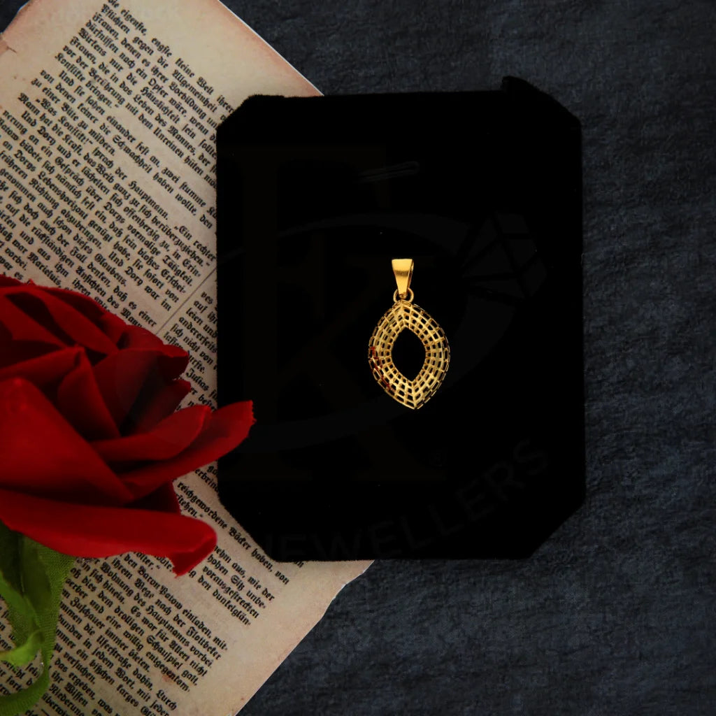 Gold Marquise Shaped Pendant 21Kt - Fkjpnd21Km8420 Pendants