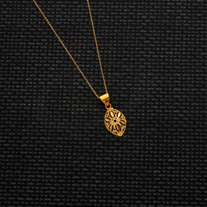 Gold Necklace (Chain With Eye Shaped Pendant) 21Kt - Fkjnkl21Km8217 Necklaces