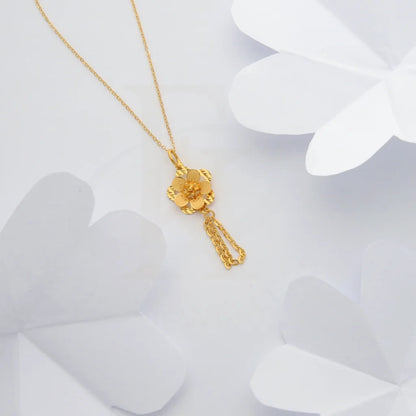 Gold Necklace (Chain With Floral Style Pendant) 21Kt - Fkjnkl21Km8435 Necklaces