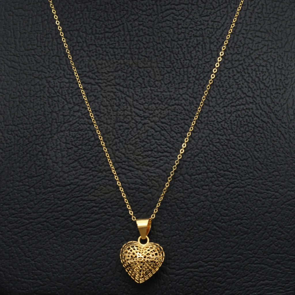 Gold Classic Heart Shaped Necklace 21Kt - Fkjnkl21Km8206 Necklaces