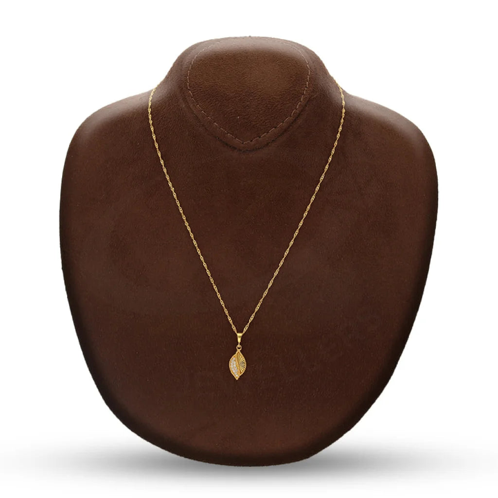 Gold Necklace (Chain With Leaf Shaped Pendant) 21Kt - Fkjnkl21Km1004 Necklaces