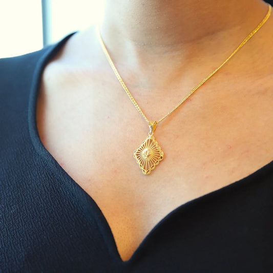 Gold Necklace (Chain With Marquise Shaped Pendant) 21Kt - Fkjnkl21Km8609 Necklaces