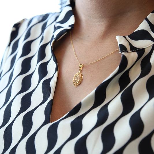 Gold Necklace (Chain With Oval Pendant) 21Kt - Fkjnkl21Km8215 Necklaces