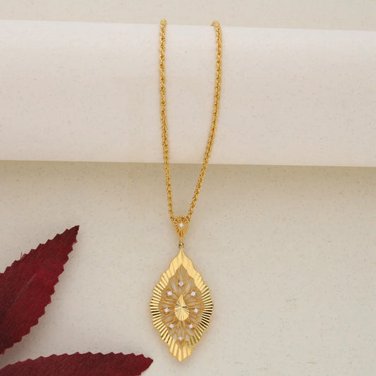 Gold Necklace (Chain With Pendant) 21Kt- Fkjnkl21K7651 Necklaces