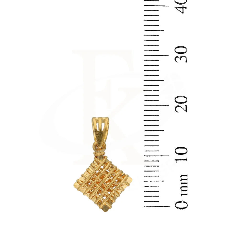 Gold Necklace (Chain With Rhombus Shaped Pendant) 22Kt - Fkjnkl22K5611 Necklaces