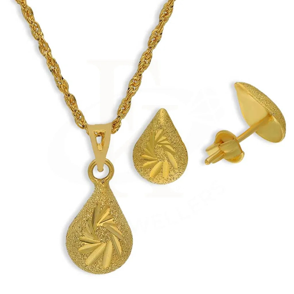 Gold Pear Shaped Pendant Set (Necklace And Earrings) 18Kt - Fkjnklst18K2441 Sets