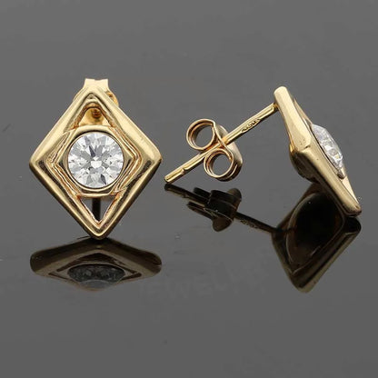 Gold Rhombus Shaped Stud Earrings 18Kt - Fkjern18K3037