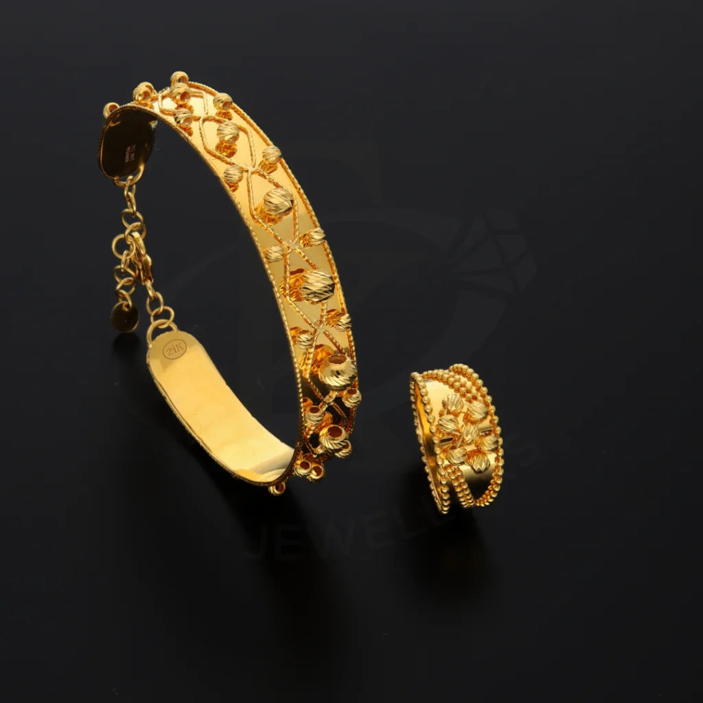 Gold Round Stud Ball Flower Design Bangle Set (Bangle And Ring) 21Kt - Fkjset21Km8689 Pendant Sets