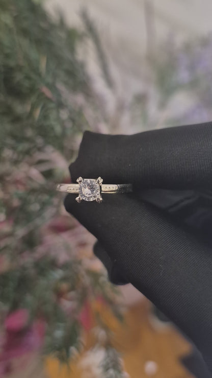 Sterling Silver 925 Classic Round Cut Solitaire Ring - FKJRNSLM12311