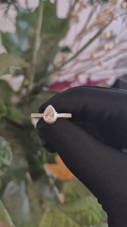 Sterling Silver 925 Teardrop Shaped Ring - FKJRNSLM12301
