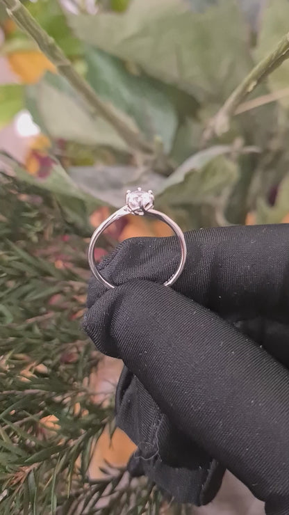 Sterling Silver 925 Classic Solitaire Ring - FKJRNSL10741