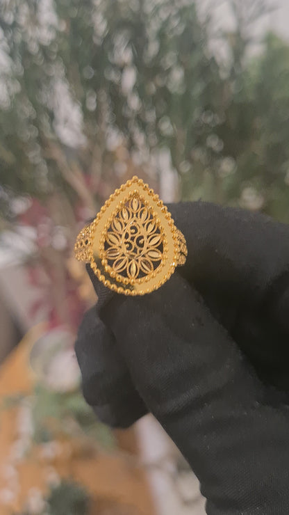 Gold Teardrop Filigree Ring 21KT - FKJRN21KM10877