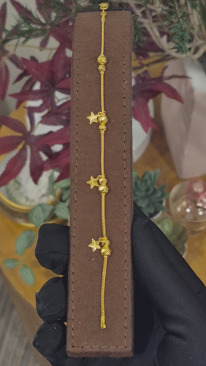 Gold Star Shaped Charms Bracelet 21KT - FKJBRL21KM11747