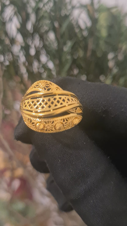 Gold Radiant Lattice Ring 21KT - FKJRN21KM10888