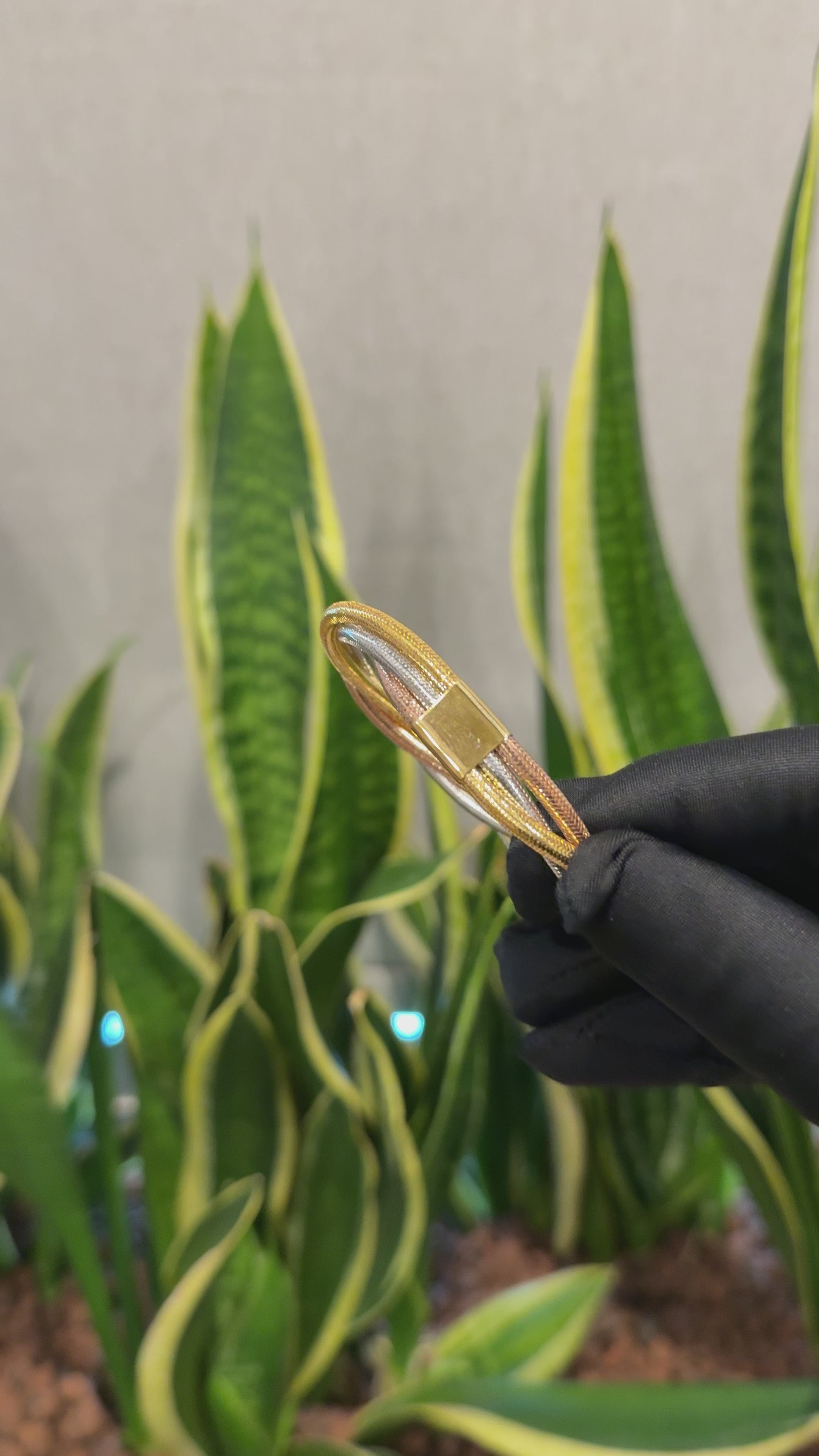 Gold Triple Tone Twisted Bangle 21KT - FKJBNG21KM10108