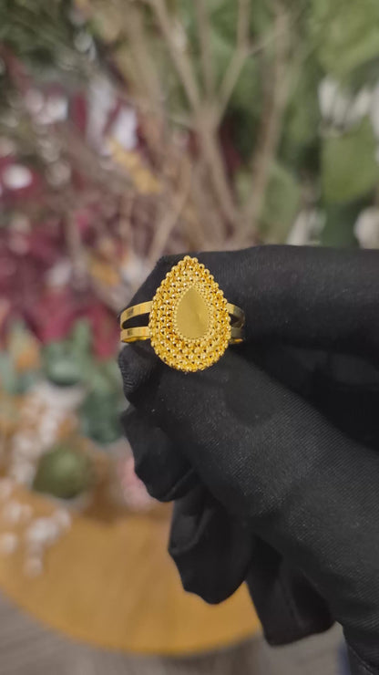 Gold Classic Tear Drop Shaped Ring 21KT - FKJRN21KM11785