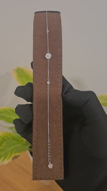 Sterling Silver 925 Minimalist Flower Bracelet - FKJBRLSL10552