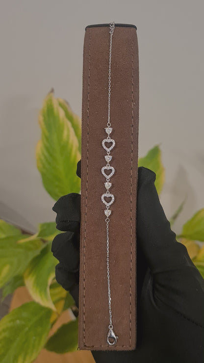 Sterling Silver 925 Sparkling Heart Bracelet - FKJBRLSL10542