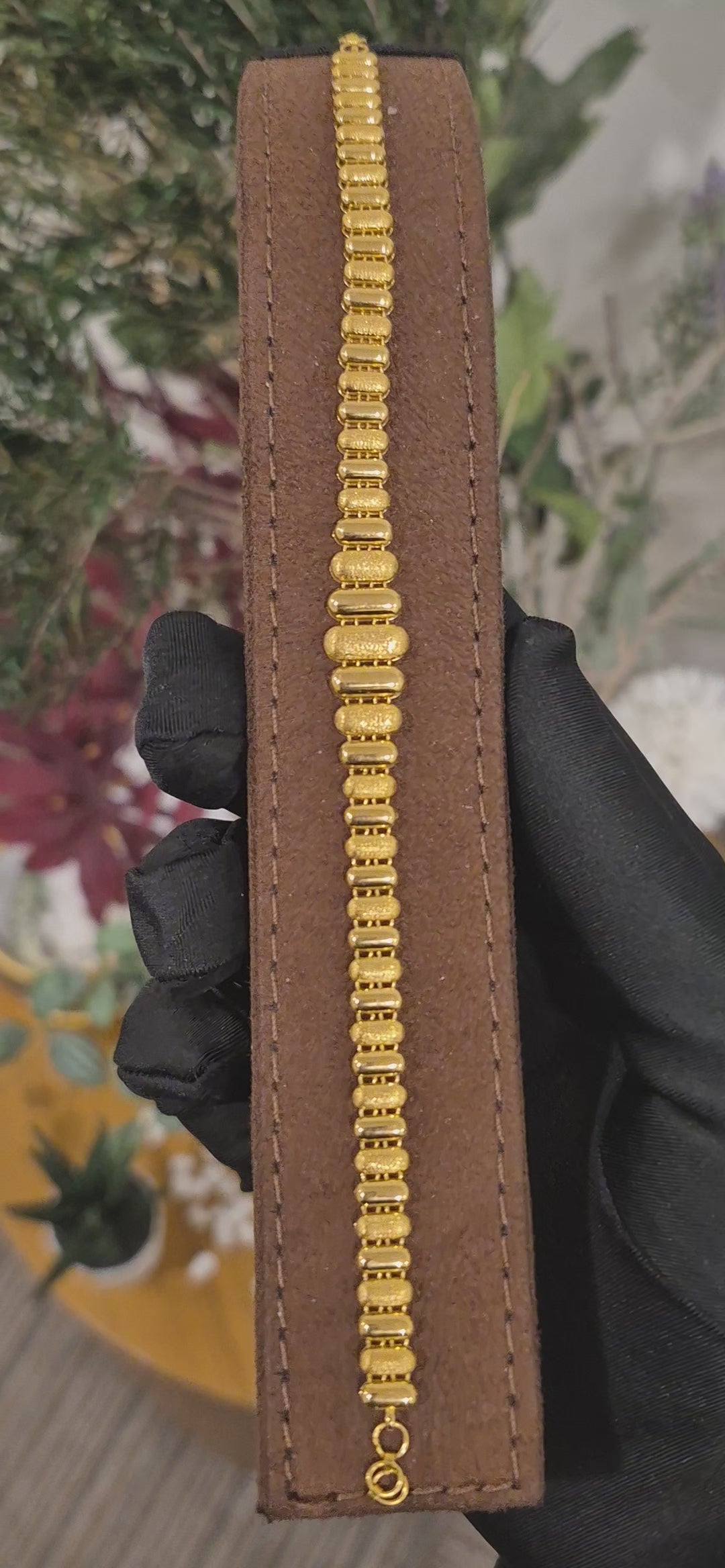 Gold Ribbed Link Bracelet 21KT - FKJBRL21KM11499