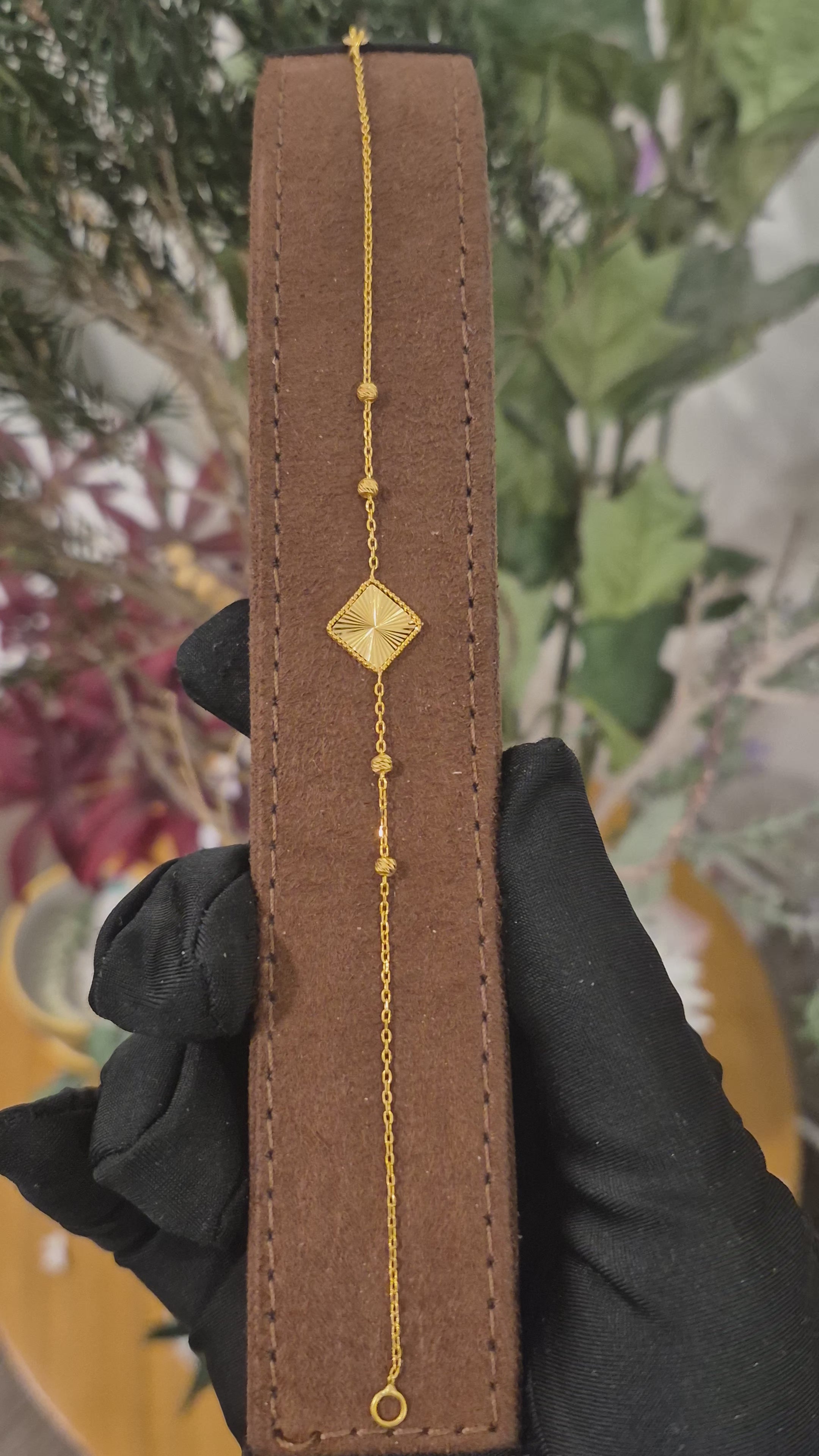 Gold Square Charm Bracelet 21KT - FKJBRL21KM10925