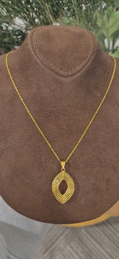 Gold Hollow Drop Necklace 21KT - FKJNKL21KM11321